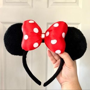Official Disney Park Minnie Mouse Ears